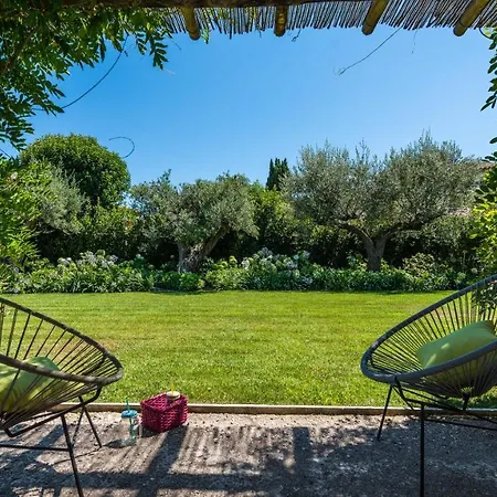 Beautiful 12 Guests With Pool In Tropez Вилла