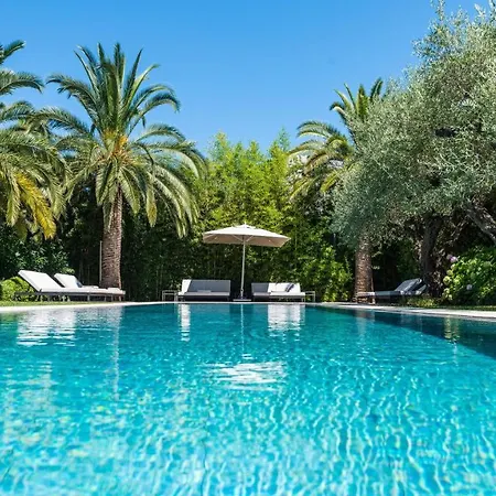 Beautiful 12 Guests With Pool In Tropez Вилла *